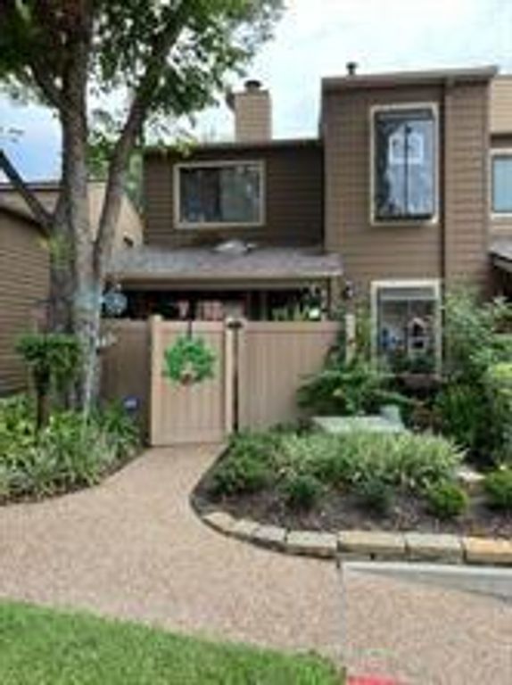 2379 Briarwest Boulevard 108, Houston, TX 77077