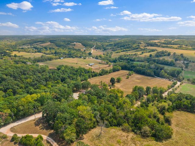 2890 Panther Creek Road, Fordland, MO 65652