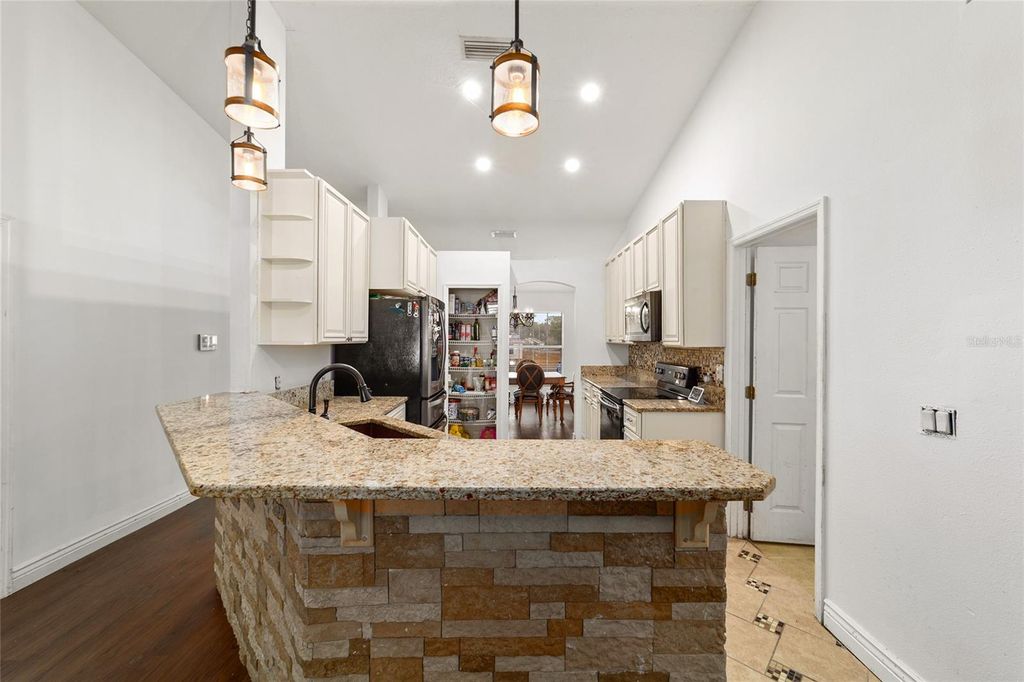 Image 20 of property listing at 9545 BAHIA ROAD, Ocala, FL 34472