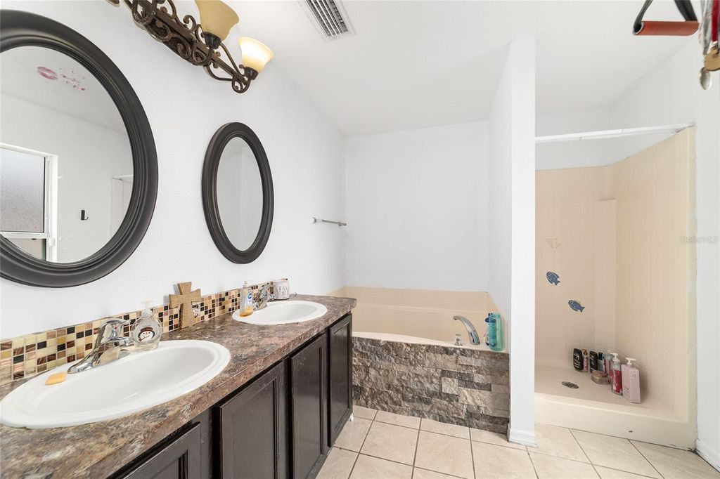 Image 31 of property listing at 9545 BAHIA ROAD, Ocala, FL 34472