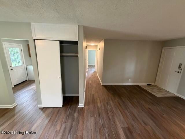 10105 Whipps Mill Rd, Louisville, KY 40223