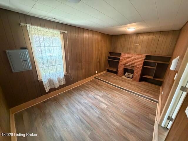 10105 Whipps Mill Rd, Louisville, KY 40223