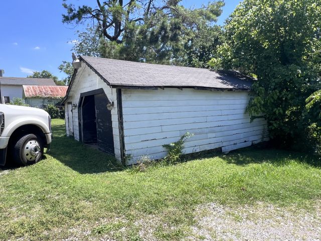 2306 Alpine Ave, Nashville, TN 37218