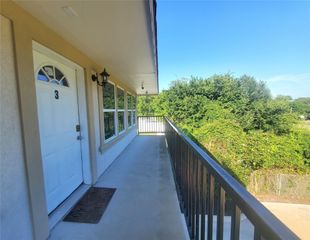 501 E Davis Street 3, Conroe, TX 77301