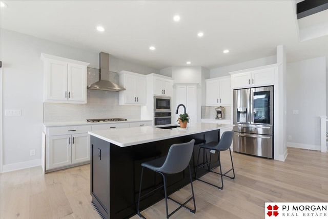 5414 Kestrel Parkway, Elkhorn, NE 68022