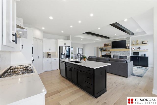 5414 Kestrel Parkway, Elkhorn, NE 68022