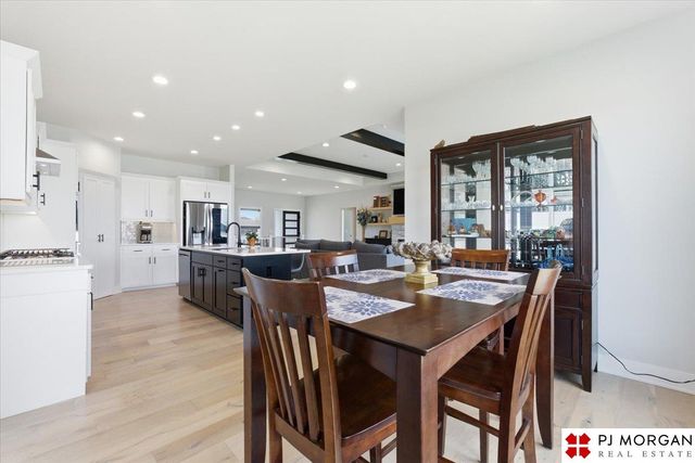 5414 Kestrel Parkway, Elkhorn, NE 68022