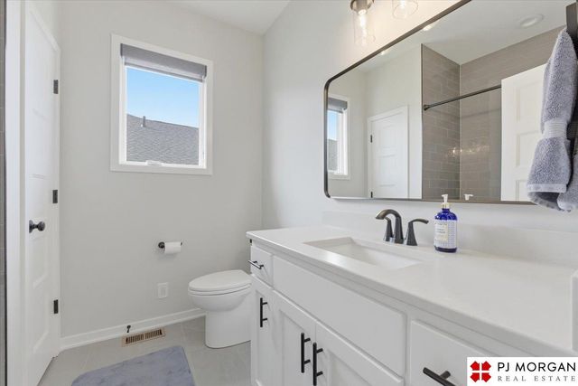 5414 Kestrel Parkway, Elkhorn, NE 68022