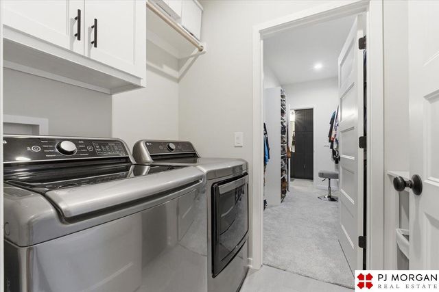 5414 Kestrel Parkway, Elkhorn, NE 68022