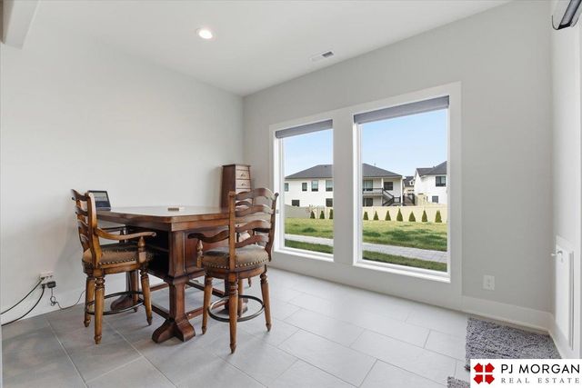 5414 Kestrel Parkway, Elkhorn, NE 68022