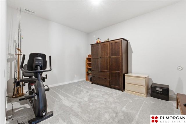 5414 Kestrel Parkway, Elkhorn, NE 68022