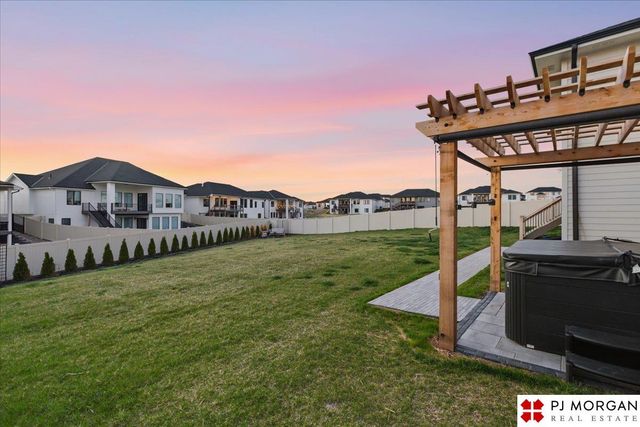 5414 Kestrel Parkway, Elkhorn, NE 68022