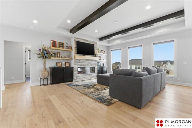 5414 Kestrel Parkway, Elkhorn, NE 68022