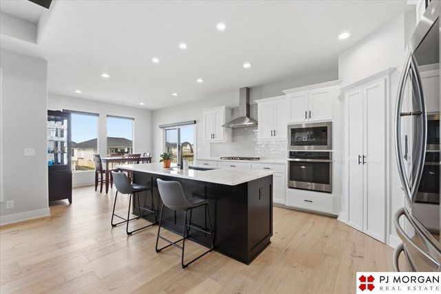 5414 Kestrel Parkway, Elkhorn, NE 68022