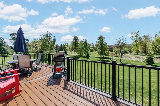 19700 Oak Grove Avenue, Prior Lake, MN 55372