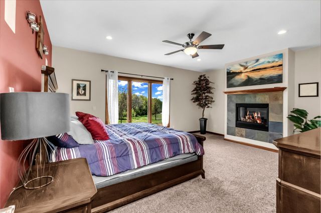 19700 Oak Grove Avenue, Prior Lake, MN 55372
