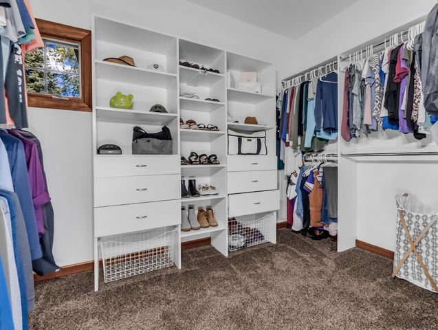 19700 Oak Grove Avenue, Prior Lake, MN 55372