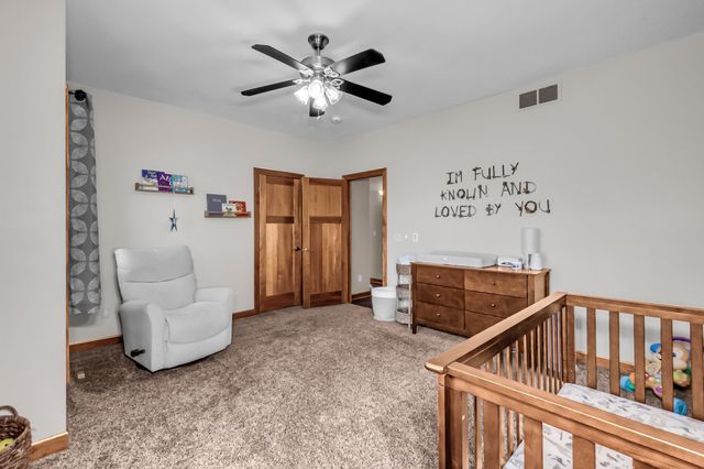 19700 Oak Grove Avenue, Prior Lake, MN 55372