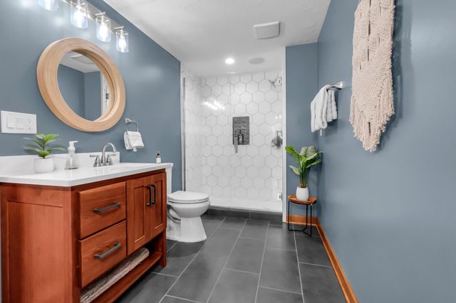 19700 Oak Grove Avenue, Prior Lake, MN 55372