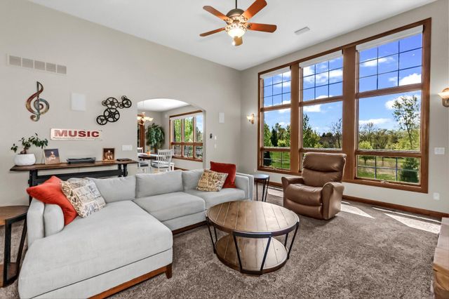 19700 Oak Grove Avenue, Prior Lake, MN 55372