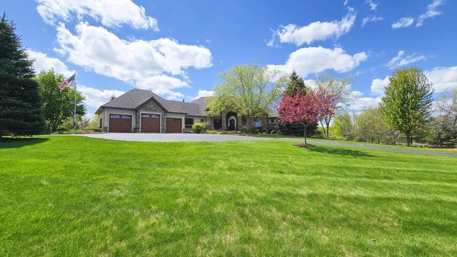 19700 Oak Grove Avenue, Prior Lake, MN 55372