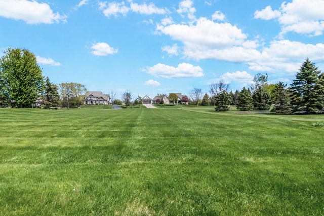 19700 Oak Grove Avenue, Prior Lake, MN 55372