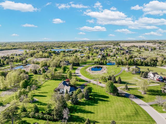 19700 Oak Grove Avenue, Prior Lake, MN 55372