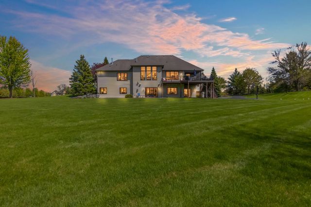 19700 Oak Grove Avenue, Prior Lake, MN 55372