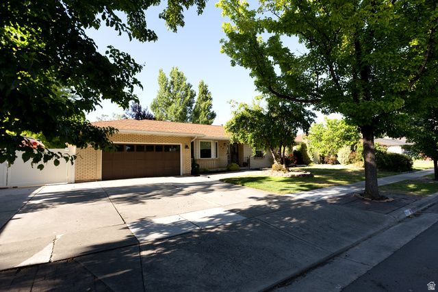 780 W WALDEN HILLS DR, Murray, UT 84123