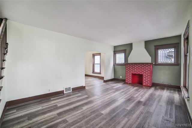 1824 Niagara Avenue, Niagara Falls, NY 14305