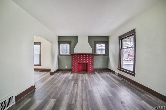 1824 Niagara Avenue, Niagara Falls, NY 14305