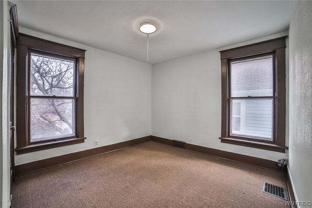 1824 Niagara Avenue, Niagara Falls, NY 14305