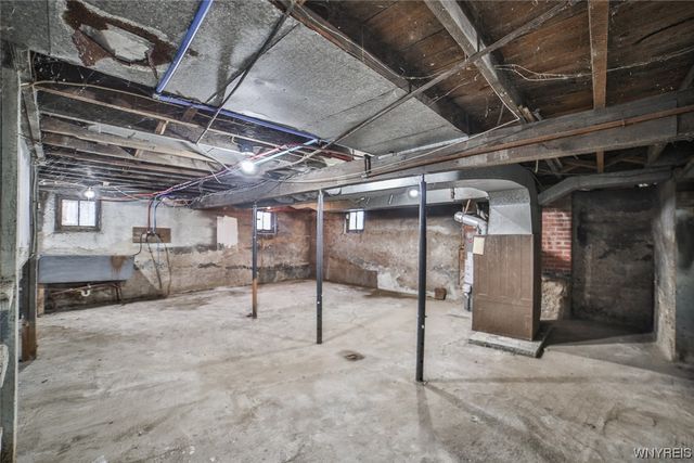 1824 Niagara Avenue, Niagara Falls, NY 14305