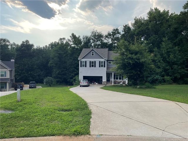 180 Smokey Ridge Drive, Newnan, GA 30263