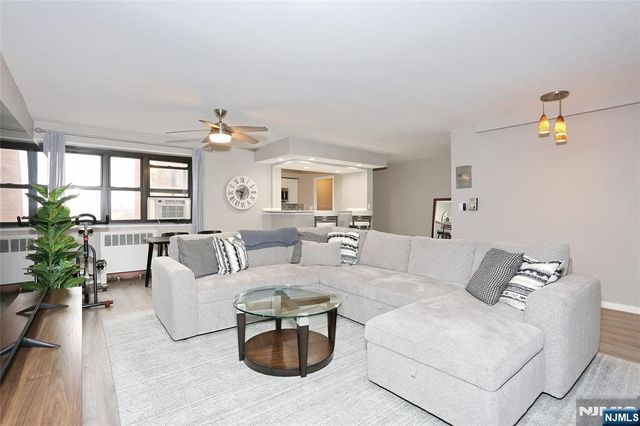 208 Anderson Street S6D, Hackensack, NJ 07601
