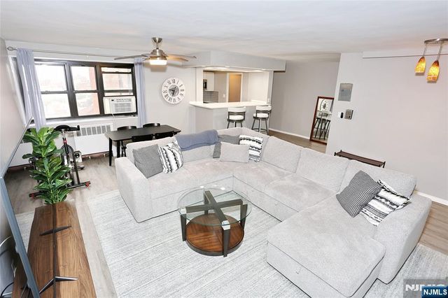 208 Anderson Street S6D, Hackensack, NJ 07601