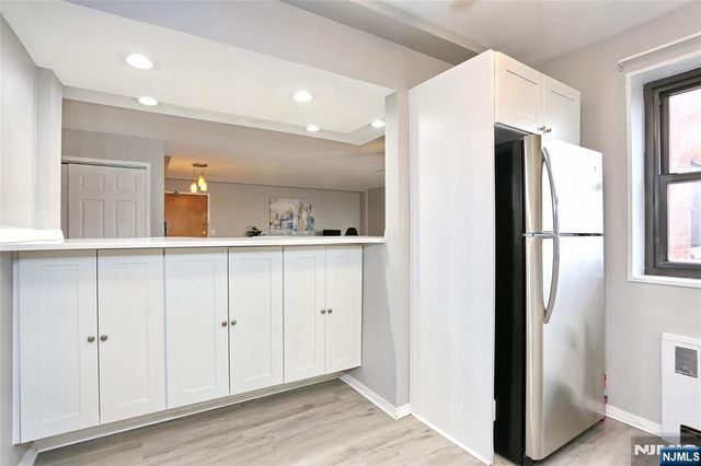 208 Anderson Street S6D, Hackensack, NJ 07601