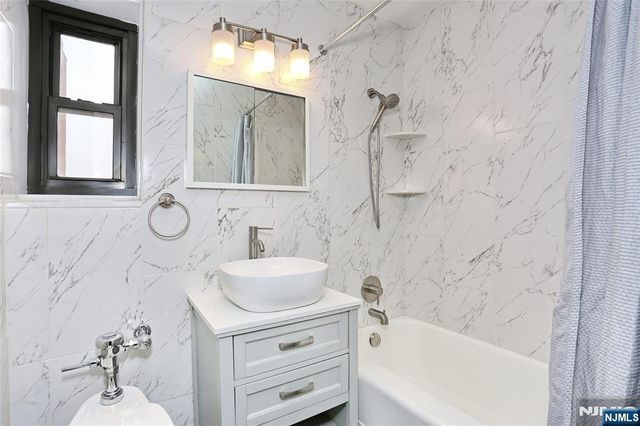 208 Anderson Street S6D, Hackensack, NJ 07601