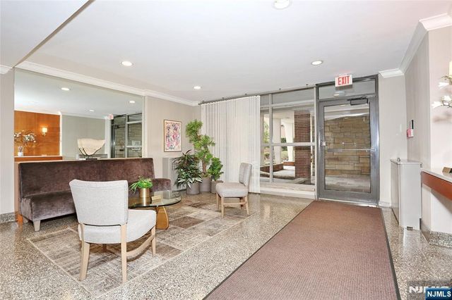 208 Anderson Street S6D, Hackensack, NJ 07601