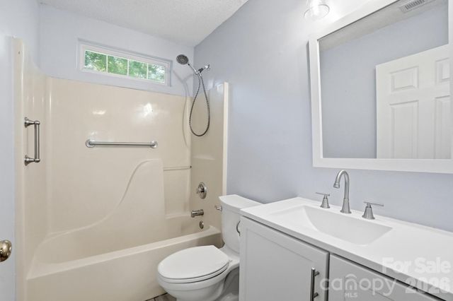 5946 Brookstone Drive NW, Concord, NC 28027