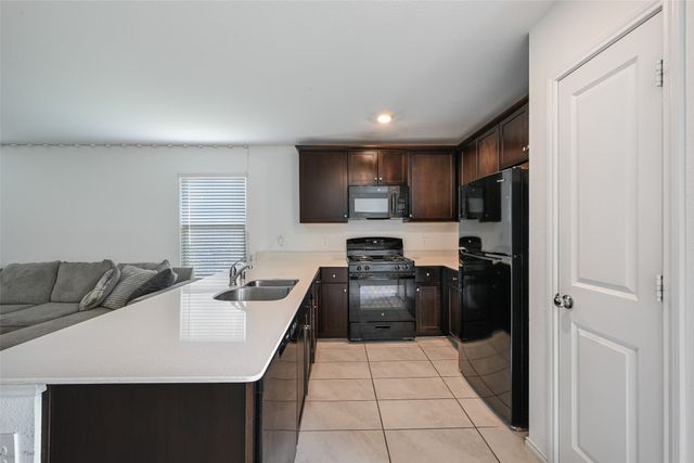 1104 Crestview Drive, Hutchins, TX 75141
