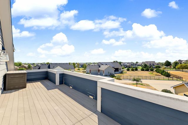 5132 N Colonial Ave., Bel Aire, KS 67226