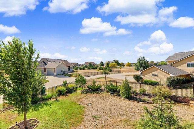 5132 N Colonial Ave., Bel Aire, KS 67226