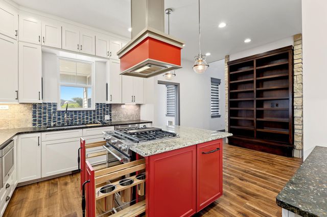 5132 N Colonial Ave., Bel Aire, KS 67226