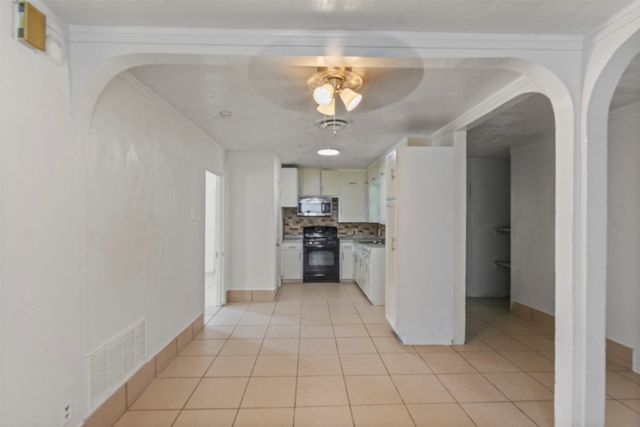 711 Hilltop Drive, Irving, TX 75060