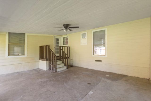 711 Hilltop Drive, Irving, TX 75060