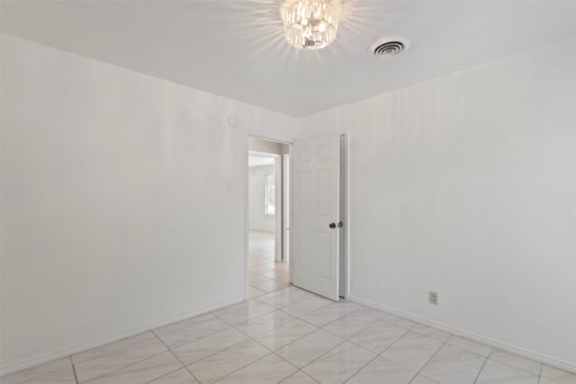 711 Hilltop Drive, Irving, TX 75060