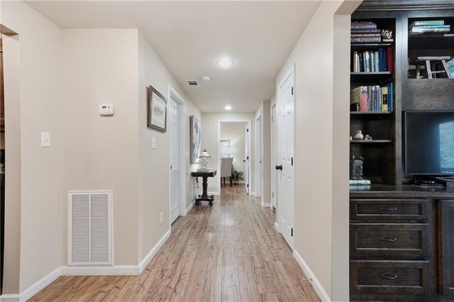 1449 Cherokee Lane, Mccaysville, GA 30555