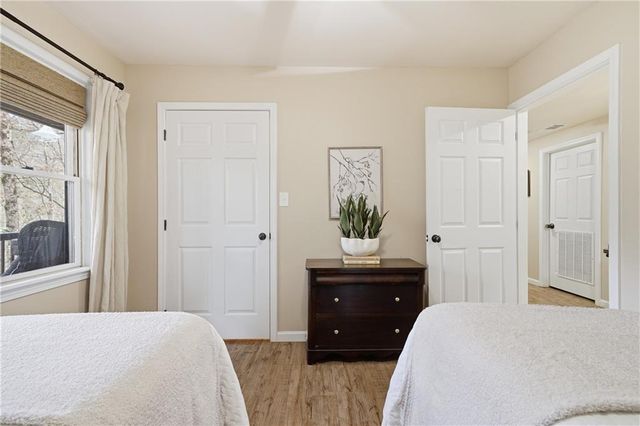 1449 Cherokee Lane, Mccaysville, GA 30555