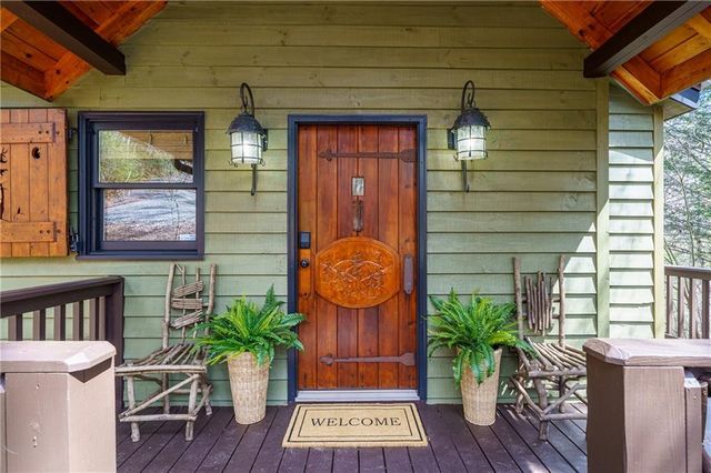 1449 Cherokee Lane, Mccaysville, GA 30555